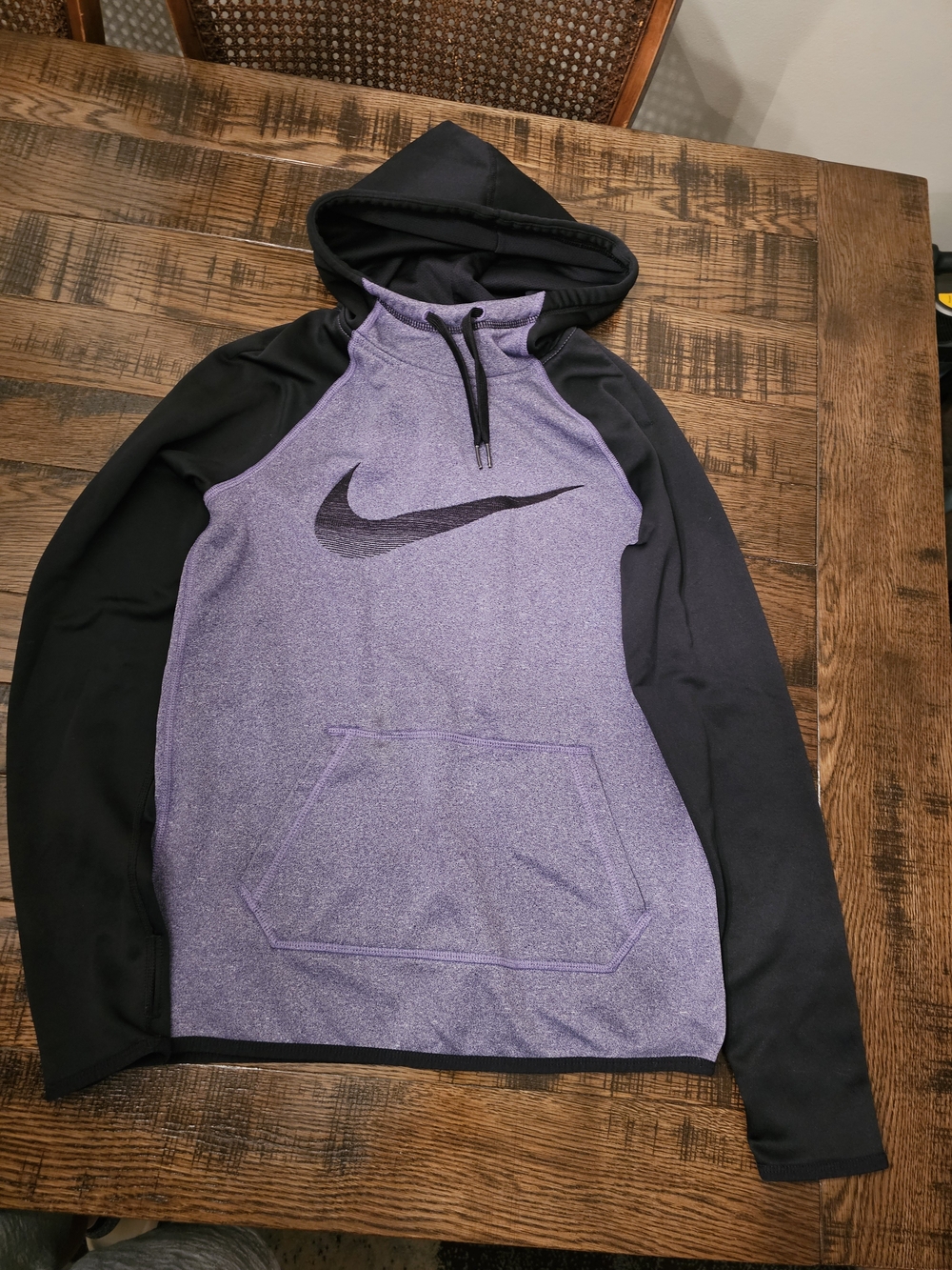 Nike Women's Purple and Black Hooded Pullover Sweatshirt